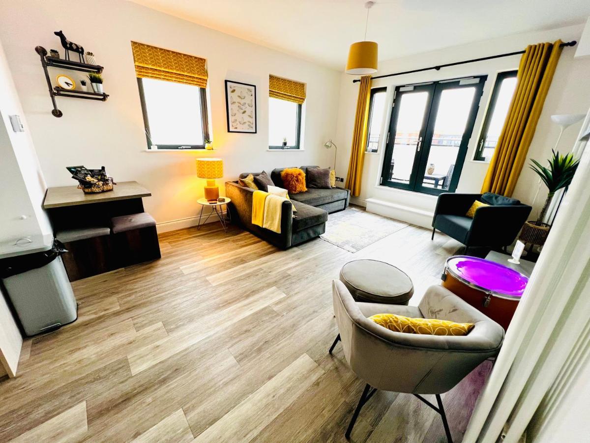 The Penthouse Margate, Balconies, Sea View, Gated Parking, Air Con! Lägenhet Exteriör bild