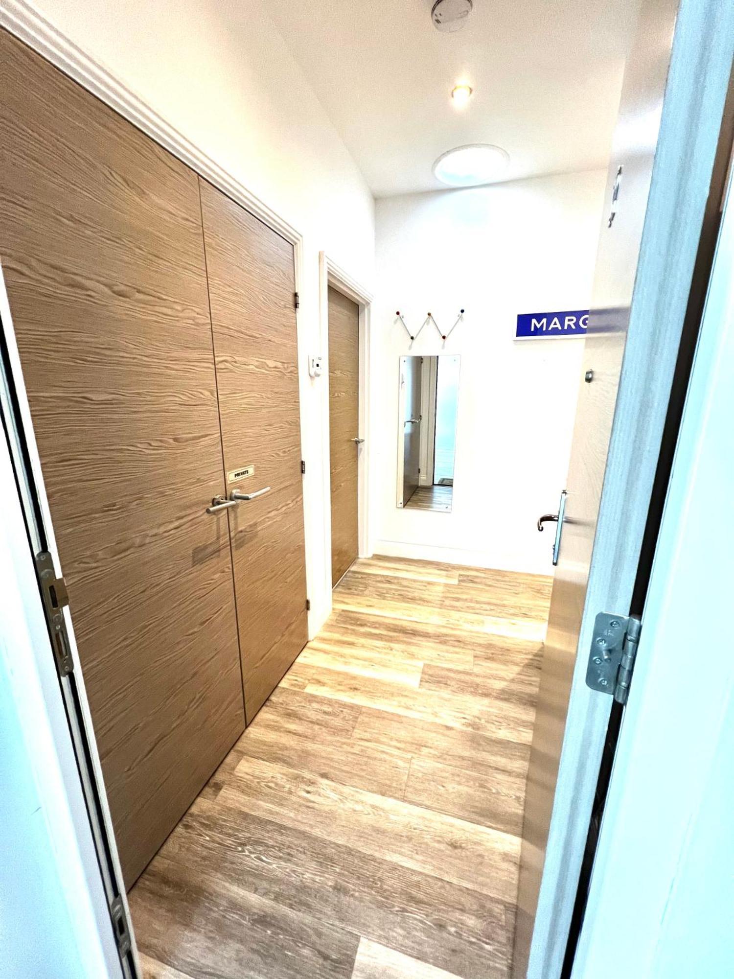 The Penthouse Margate, Balconies, Sea View, Gated Parking, Air Con! Lägenhet Exteriör bild